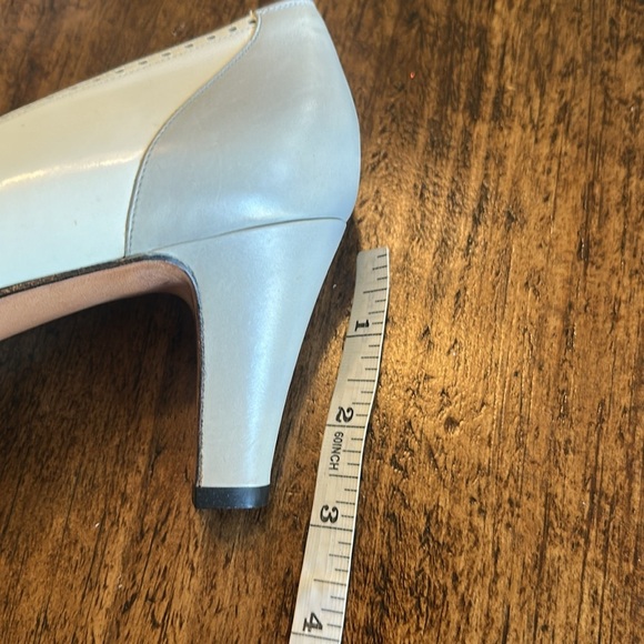 Salvatore Ferragamo | Vintage White & Gray Spectator Pumps, Size 11AAA - Picture 10 of 10